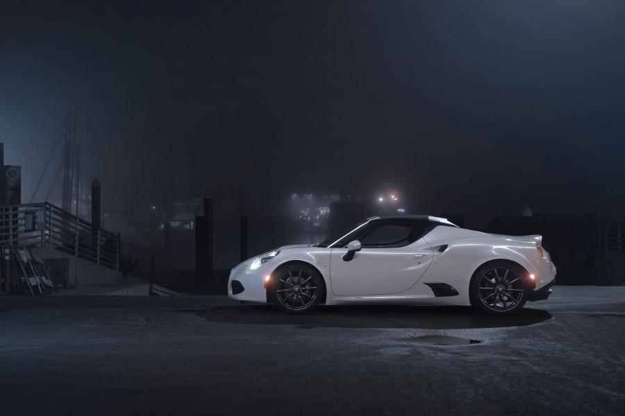  Alfa Romeo 4C Spider (960) 2015 года  (NA) (фото 19 из 40)